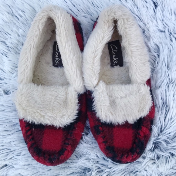 red and black clarks